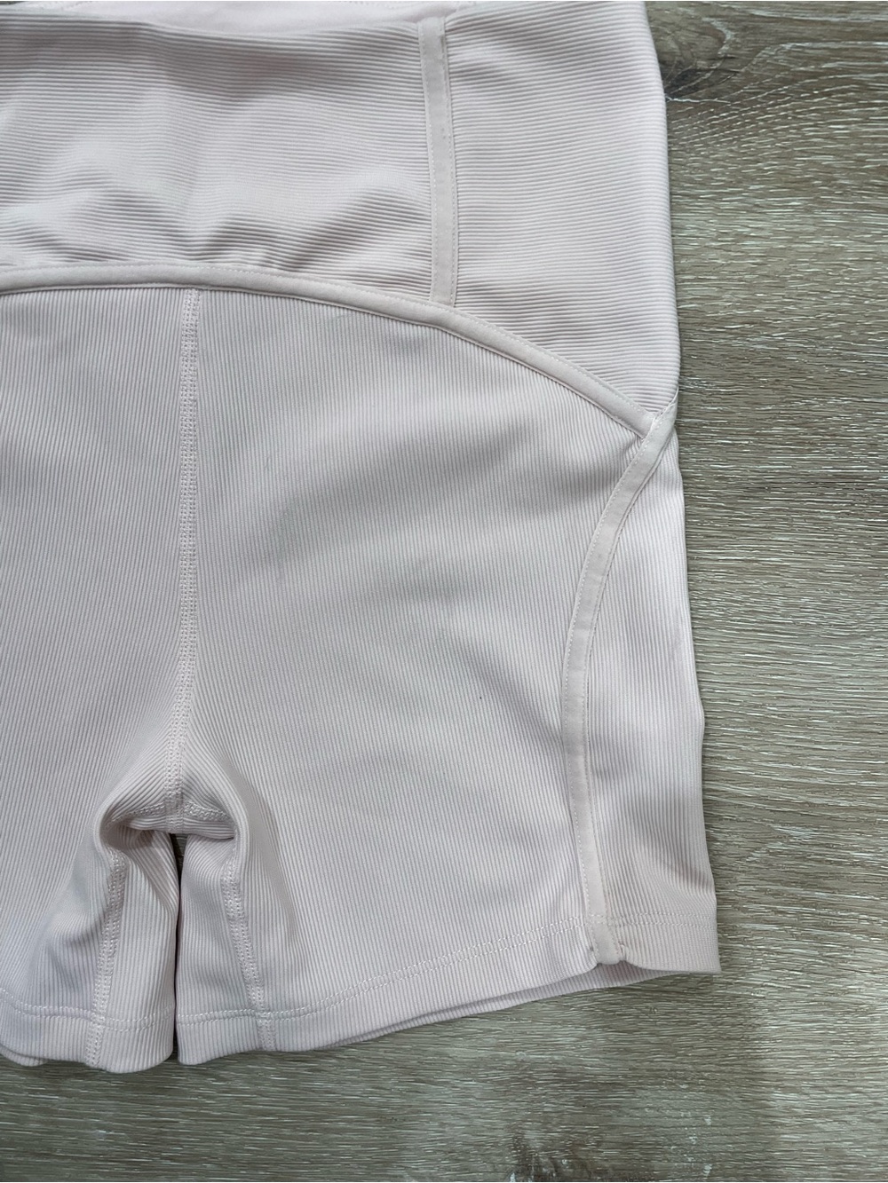 L*Space Two-Piece Active Set Light Pink Sports Bra and Biker Shorts Workout XS - Picture 4 of 9